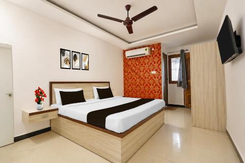 Hotel O Gorakhpur Railway Junction Road Golghar Formerly RR Inn