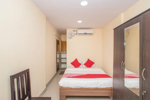 Hotel O Green Residency