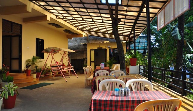 Hotel Oasis
