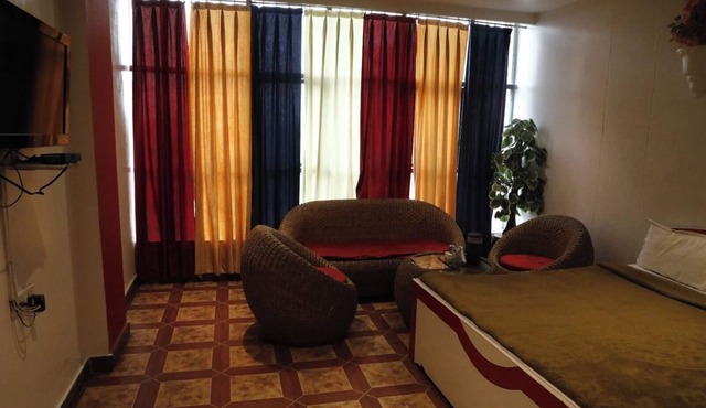 Hotel Om Complex