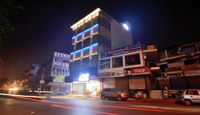 Hotel One Up