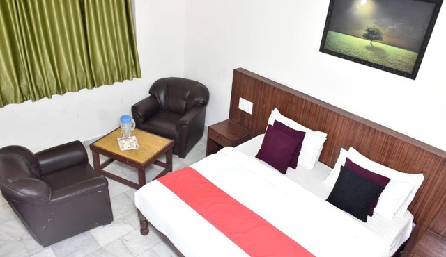 Hotel Paramod Palace