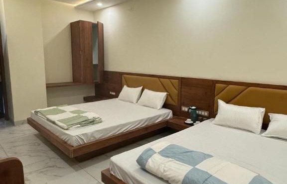 Hotel Prakasham