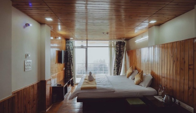 Hotel Pride