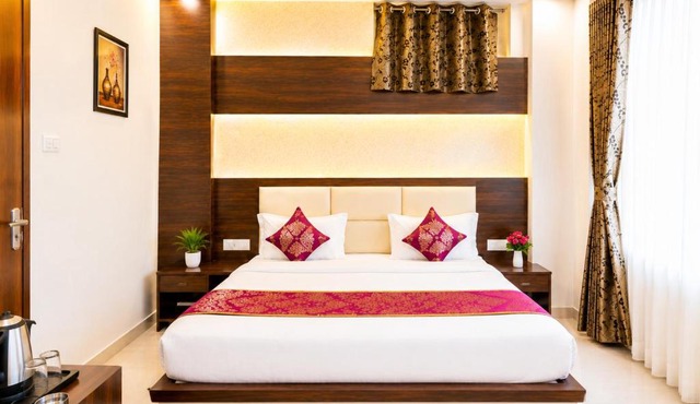 Hotel Prime Taj of Star - #Fully AC Rooms #5 Min Drive to Taj mahal East Gate