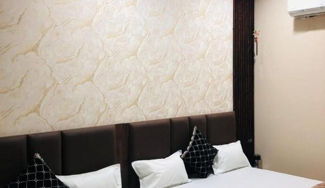 Hotel Ram Ghar - Near Mathura Junction Railway Station