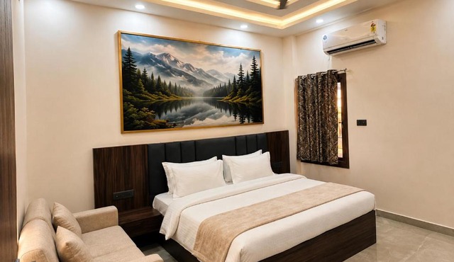 Hotel Ramyug Palace