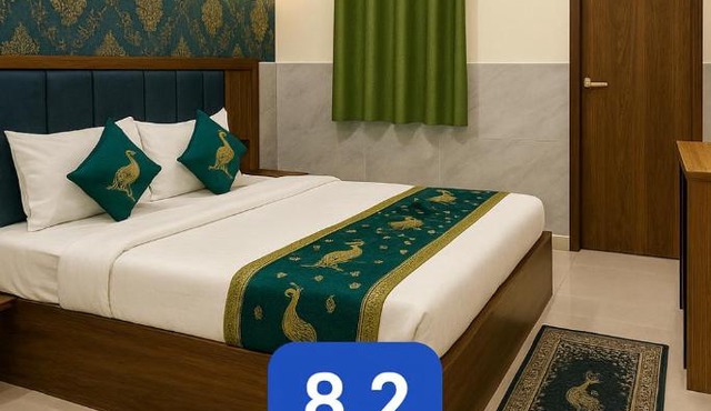 Hotel Regal Delight Star Taj - Best Rated Area #hygienic and Affordable Rooms, Check in Guarantee,Near Taj mahal