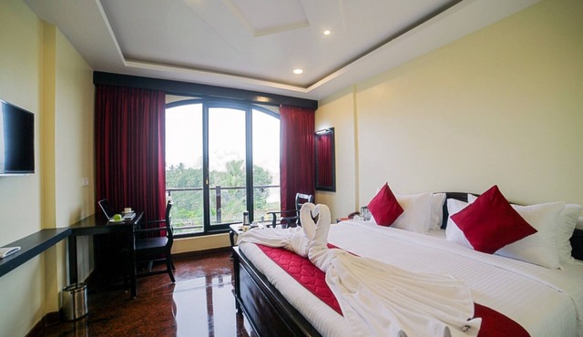 Hotel Rivieraa
