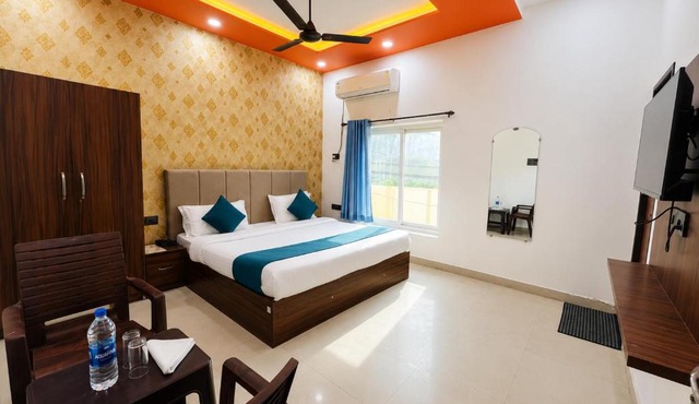 Hotel RL Ramayansh - 300 mtr From Ram Mandir Ayodhya