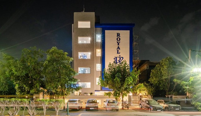 Hotel Royal Orbit Near Dronacharya Metro station