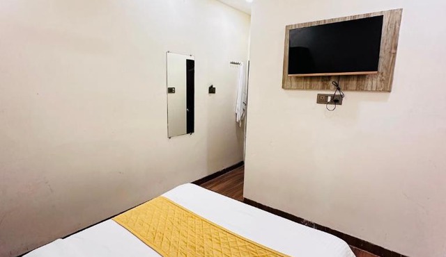 Hotel Royce BKC - Near Jio Convention Centra