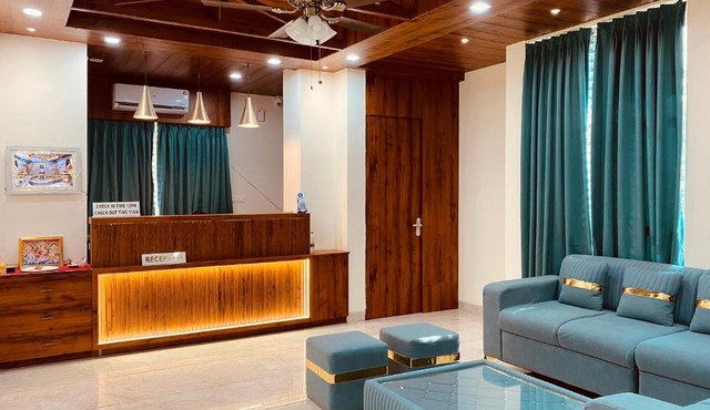 Hotel Rudraksha