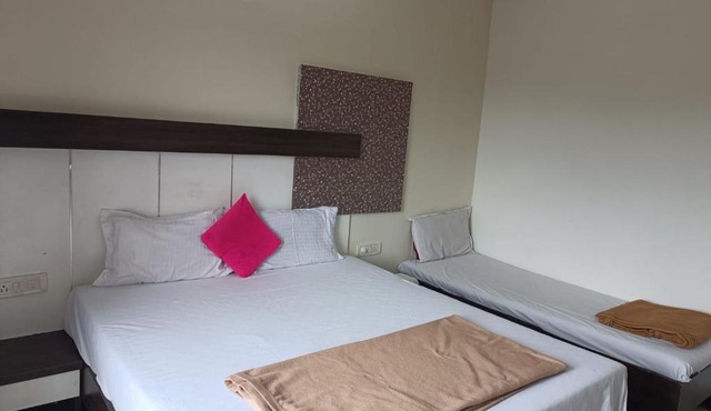 Hotel sai shriyash