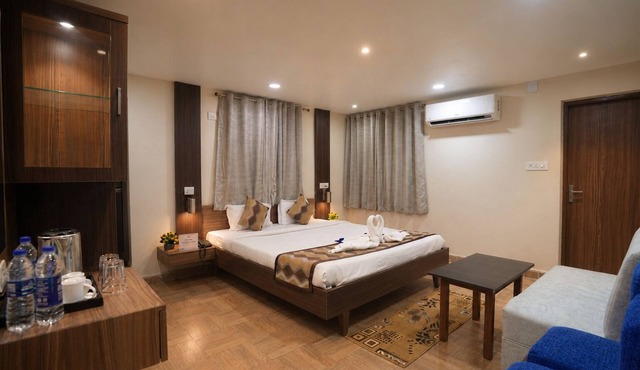 Hotel Sapphire Inn