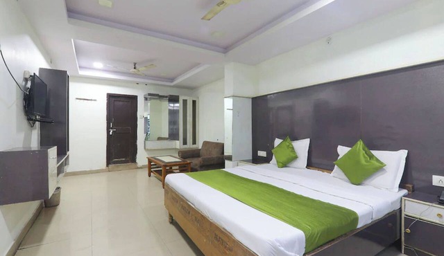 Hotel The Dayal Lucknow