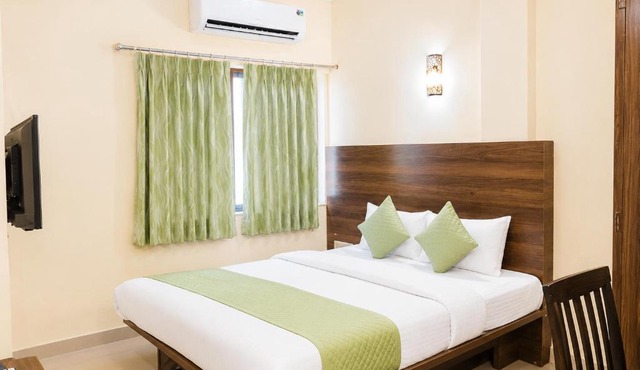 Hotel The Kailash Elite