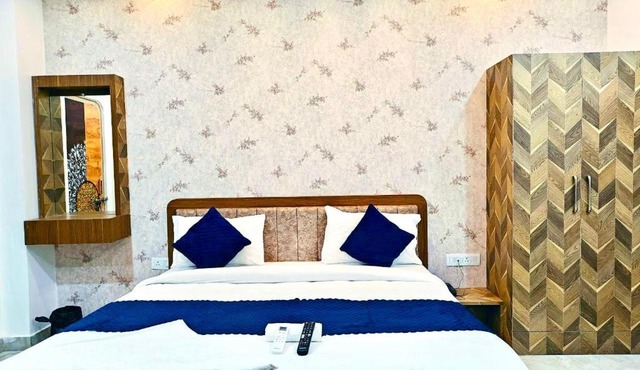 Hotel The Pushpraj