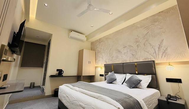 Hotel The Signature