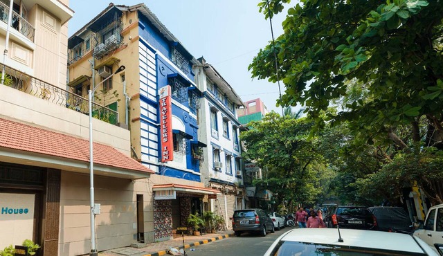 Hotel Travellers Inn Near Fort