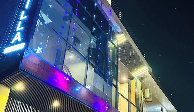 Hotel Vedas Villa 15 mnt frm Ram Temple