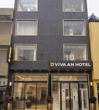 Hotel Vivaan - Walk to Banke Bihari Temple