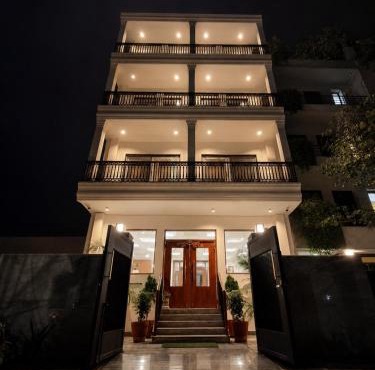 Hotel Woodmark - Sector 70, Noida