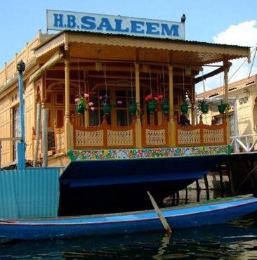 Houseboat Saleem