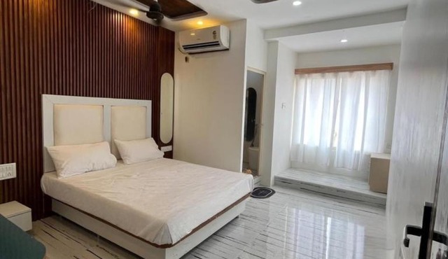 Hyton Grand - Kilambakkam