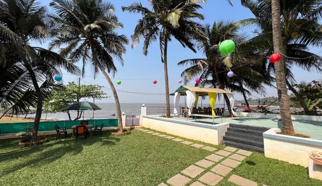 iIRA Stays: Ocean Bliss (Sea View)