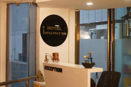 InstaStay Inn