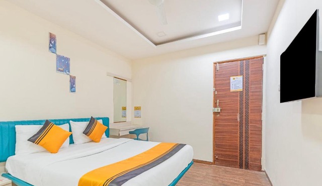 Itsy Hotels Sri Nidhi Executive