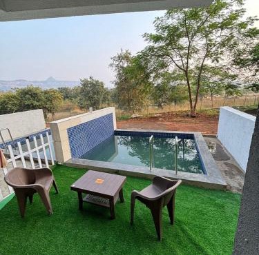 Ivy Bliss Studio with Private Pool, B 09, Karjat