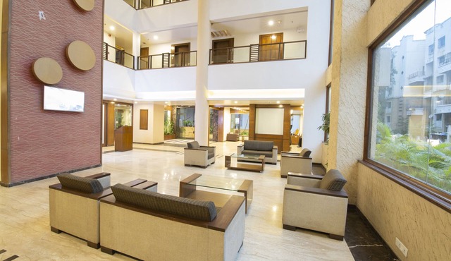 Ivy Studios Hotel Near Pune Airport