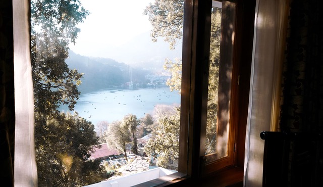 jüSTa Lake View Residences, Nainital