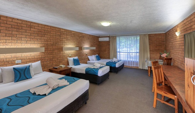 James Street Motor Inn