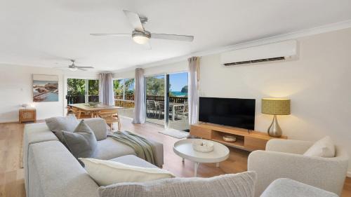 Jean's Beach House Accom Holidays