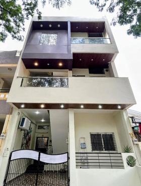 JinAagam Homestay near Mahakal, 2BHK Ground Floor