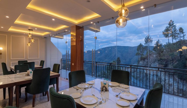 Kavin The Chail Resort - Serene Valley Views