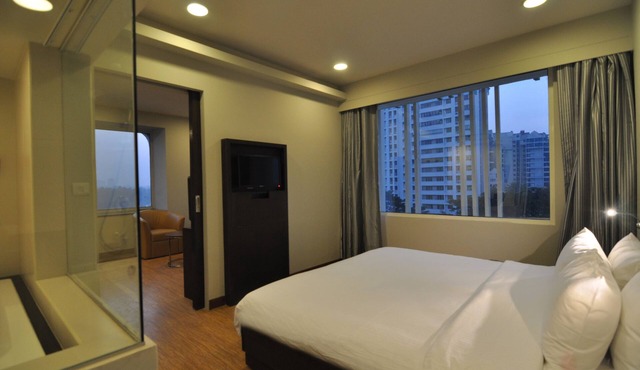 Keys Select by Lemon Tree Hotels, Kochi