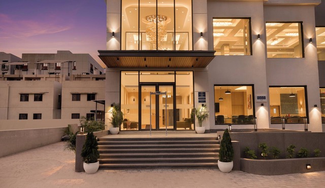 Keys Select by Lemon Tree Hotels Vadodara