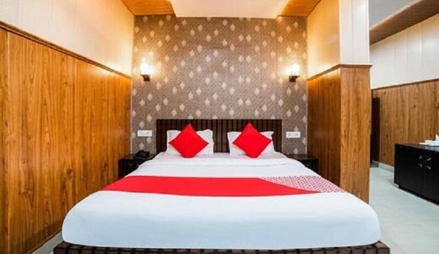Krazy Hotel