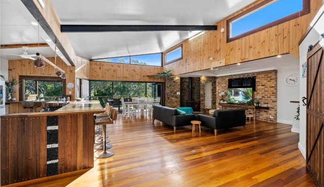 Large Beach Retreat with Ocean Breeze & Style