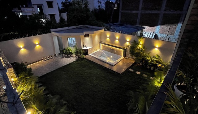 Leela Villa, 2BHK Villa with Pvt Pool, Garden, Bonfire and caretaker