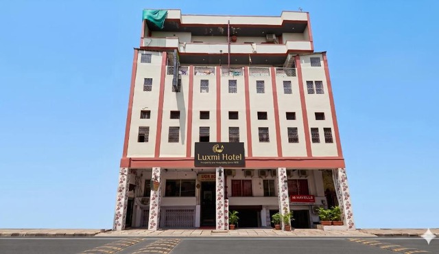 Luxmi Hotel