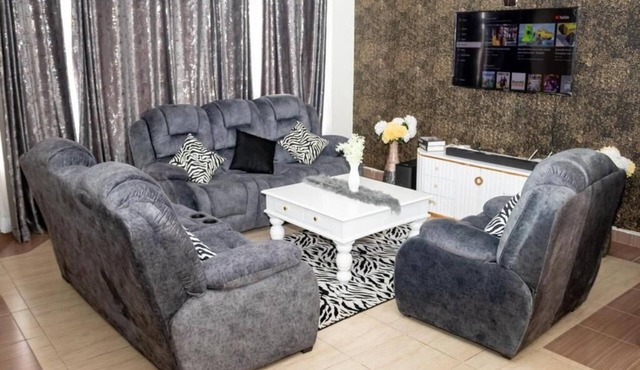 Luxury 3 ensuite bedroom apartment 10 minutes from JKIA.