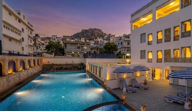 Maan Vilas Swimming Pool Boutique Hotel in Udaipur