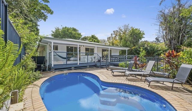 Mango Cottage 8 – Poolside Family Retreat with 4 Ensuites, Pet Friendly