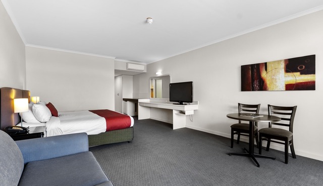 Mantra Meridien Adelaide