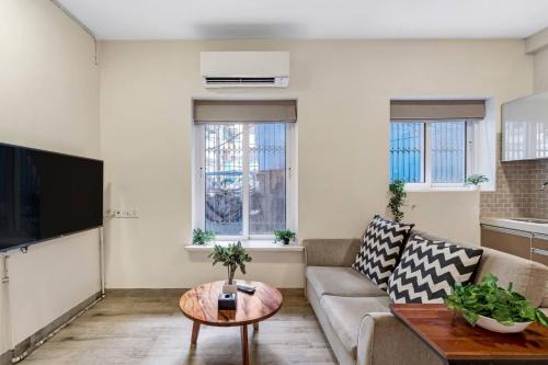 Maven Cozy Khar West 1BHK Near Bandra